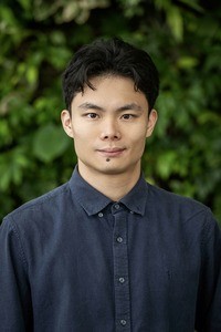 Yanze Yu